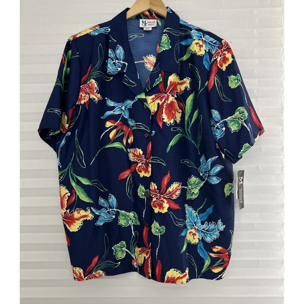Maggie Sweet Womens Button Front Shirt Top Size 2X Short Sleeveβ Hawaiin Holiday